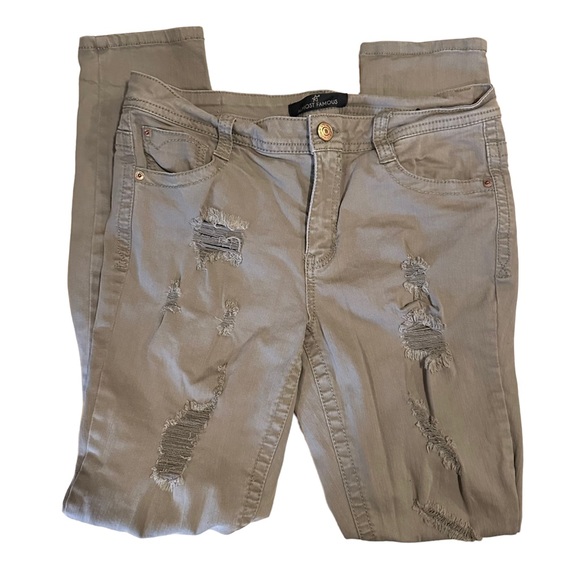 ALMOST FAMOUS DISTRESSED TAN
SKINNY JEANS SIZE 11 - Picture 9 of 12